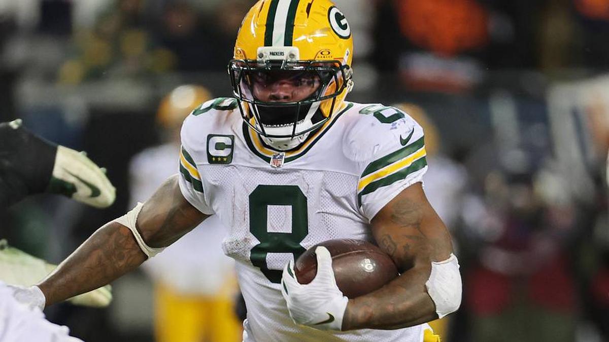  Packers running back Josh Jacobs has been charged with battery/domestic abuse, criminal damage to property/domestic abuse, disorderly conduct/domestic abuse, strangulation and suffocation and intimidation of a victim. | Mike Dinovo-Imagn Images 