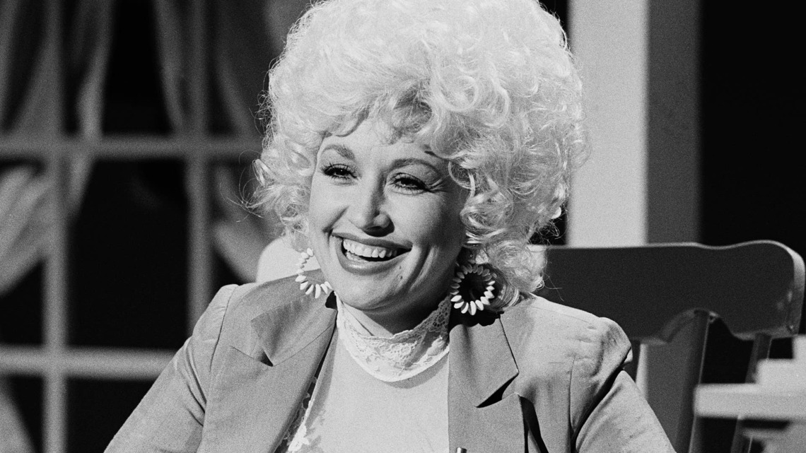 Dolly Parton's Films 'Steel Magnolias' and 'The Best Little Whorehouse' Return to Theaters 