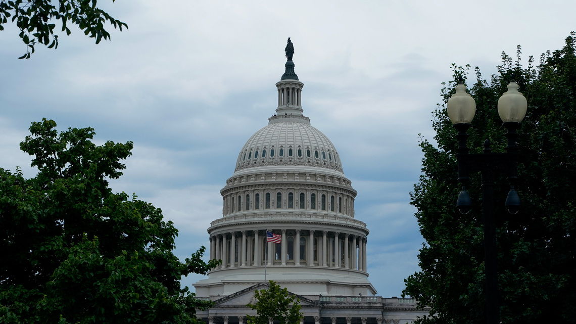 US Senate blocks bill to limit stock trading by lawmakers 