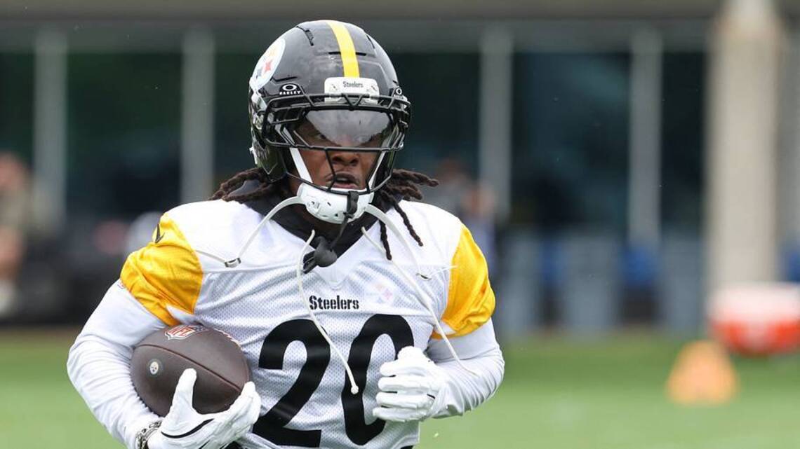 3 Steelers Who Can Ruin Their Chances in Preseason Opener