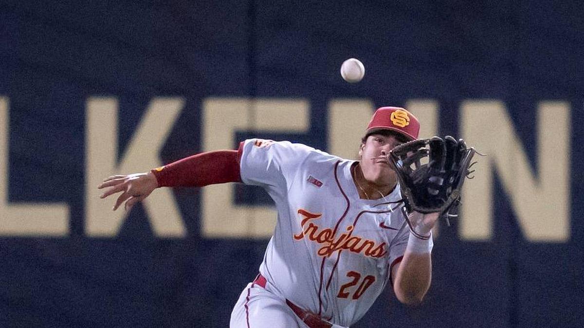  USC's Isaac Cadena makes a catch to clinch the Trojans' win in extra innings as the Oregon Ducks host the USC Trojans on May 14, 2026, in Eugene, Oregon. | Ben Lonergan/The Register-Guard / USA TODAY NETWORK via Imagn Images 