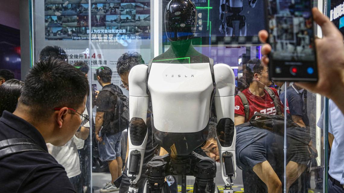 Allison Schrager: AI may be the US economy's only hope 