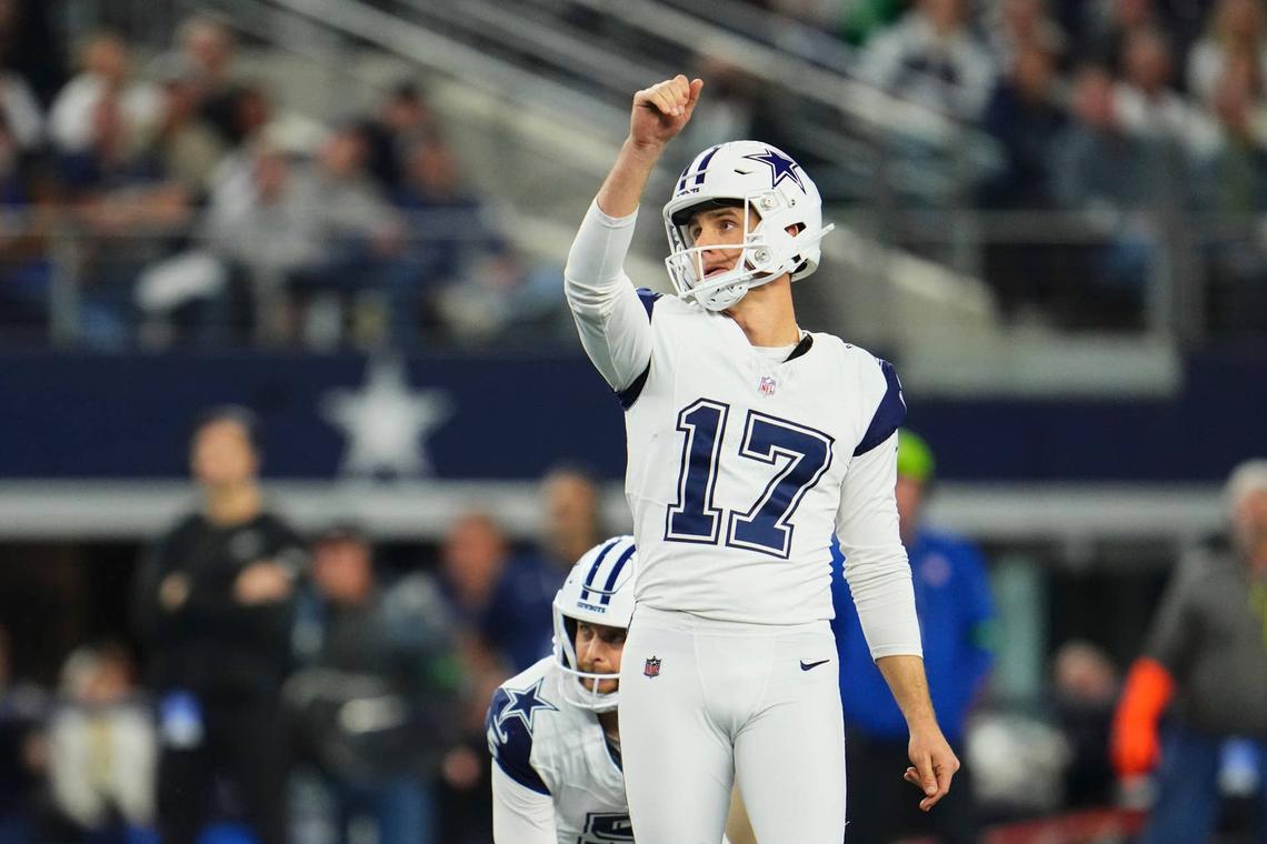  ARLINGTON, TX - DECEMBER 10: Brandon Aubrey #17 of the Dallas Cowboys celebrates after making a kick against the Philadelphia Eagles during the second half at AT&T Stadium on December 10, 2023 in Arlington, Texas. (Photo by Cooper Neill/Getty Images) 