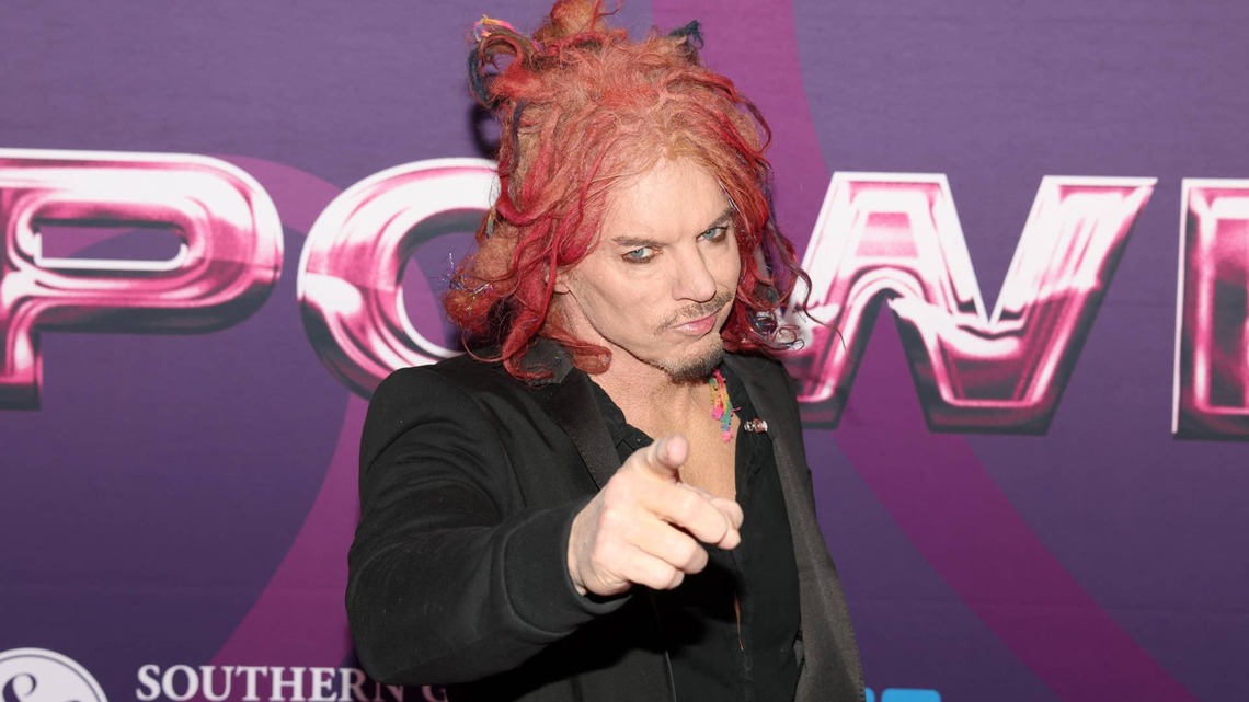 48 hours after $15M lawsuit text drop, Carrot Top attempts to take his life; Vegas headliner hospitalized as Luxor shows are canceled 
