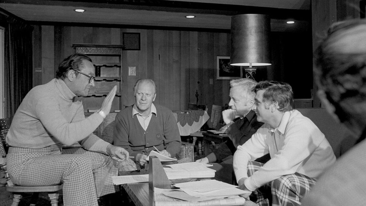 Alan Greenspan, seated left, said working for President Gerald Ford, sitting next to him, was more interesting than helming the Fed. 