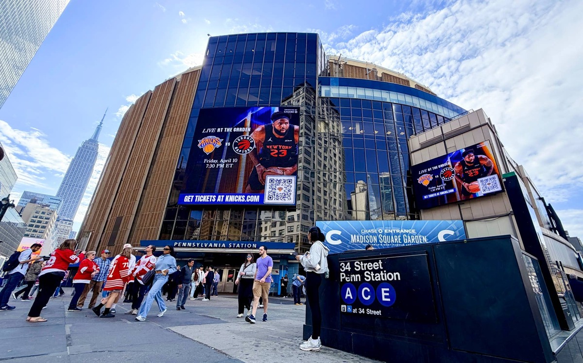  General view of MSG. 