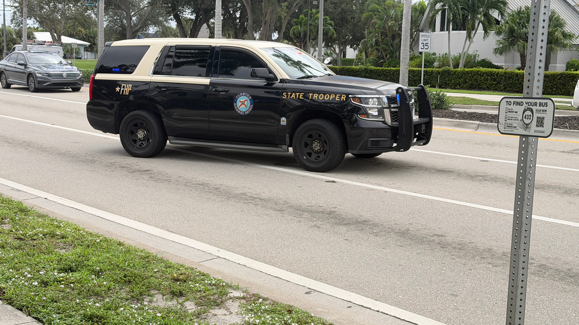 UPDATE: At least 1 dead, three others injured in Six Mile Cypress/Daniels Parkway crash 