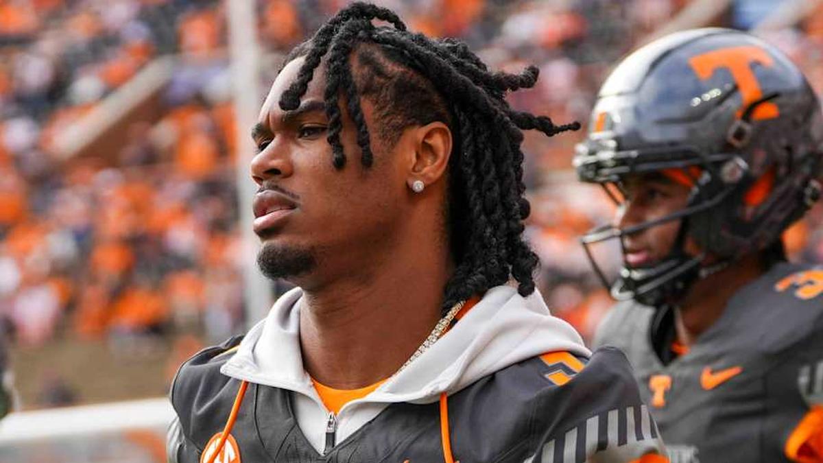  Tennessee defensive back Jermod McCoy (3) jogs during warm-ups before a NCAA football game between Tennessee Volunteers and New Mexico State Aggies at Neyland Stadium in Knoxville, Tenn., on Nov. 15, 2025. | Angelina Alcantar/News Sentinel / USA TODAY NETWORK via Imagn Images 