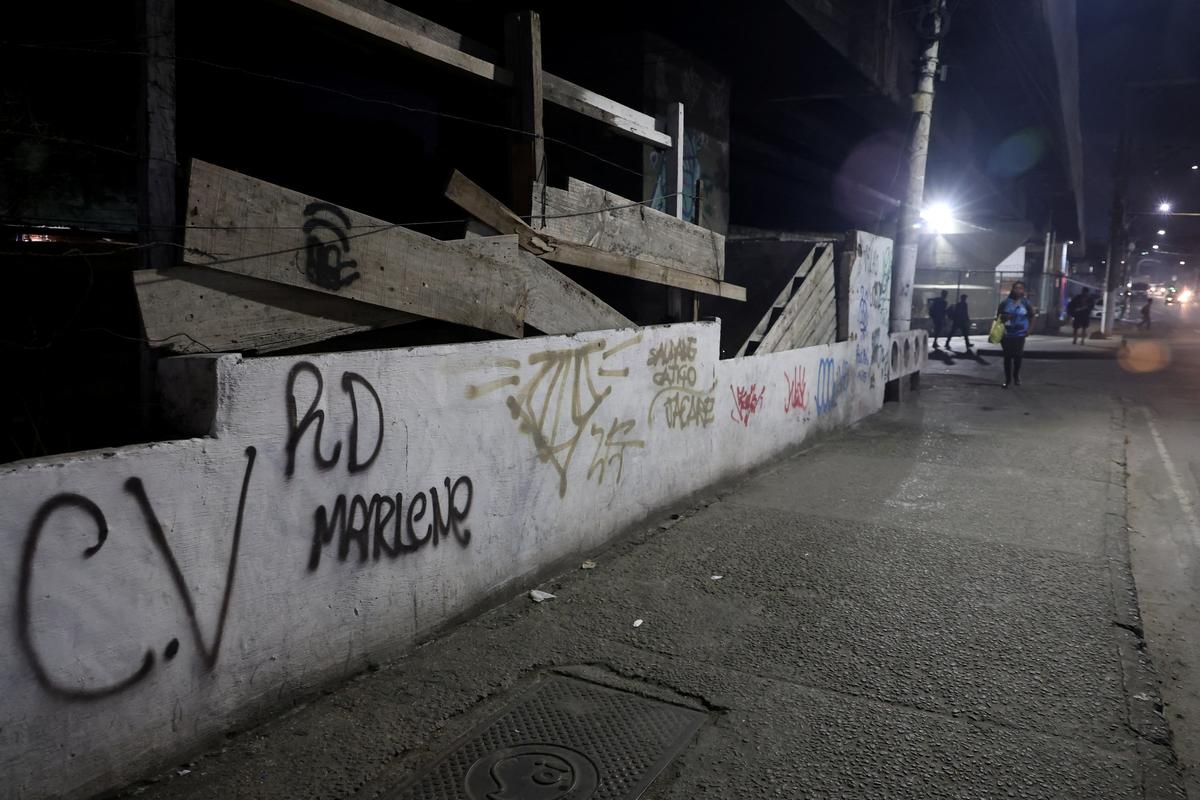 Graffiti reading "C.V", referring to a Brazilian gang Comando Vermelho, on a wall in Jacarezinho slum in Rio de Janeiro, Brazil May 29, 2026. REUTERS/Aline Massuca