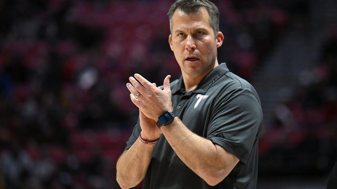 Georgia Tech hires Troy's Scott Cross as next coach 