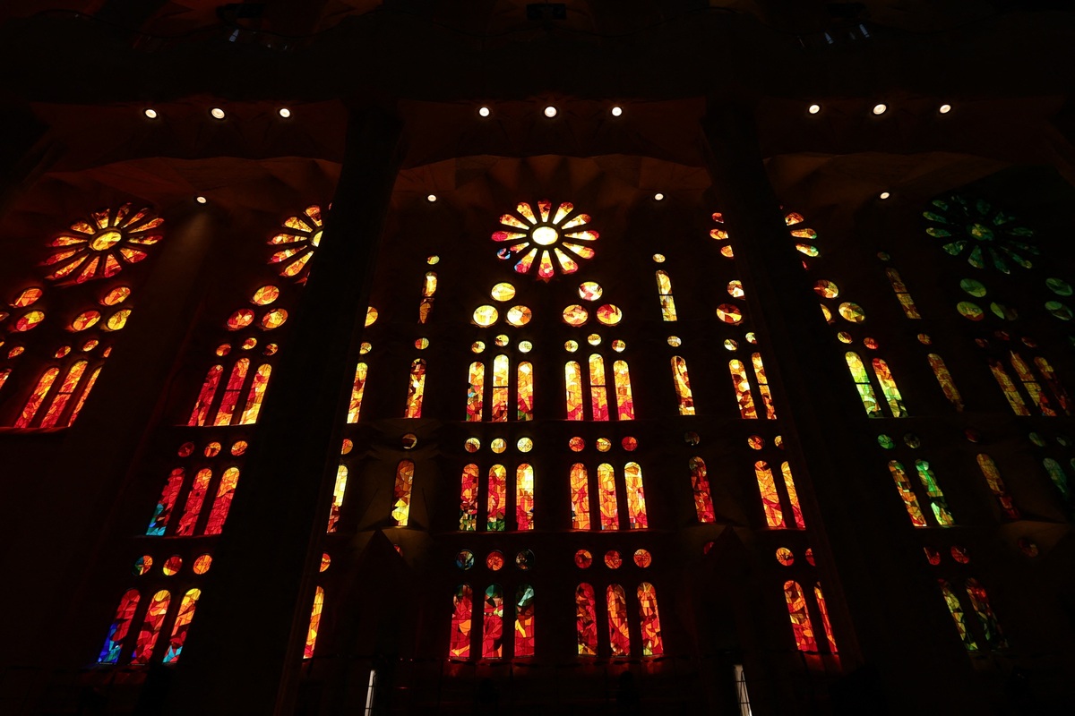  A picture taken on June 7, 2026, in Barcelona shows an inside view of the Sagrada Familia cathedral, a day before the visit of Pope Leo XIV. 