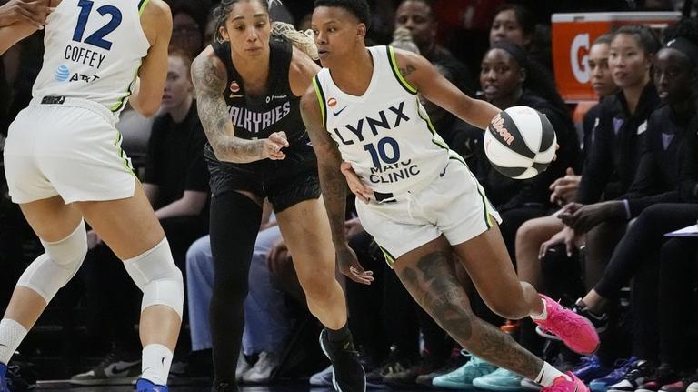 Olivia Miles (28), Lynx edge Valkyries for 6th straight win 