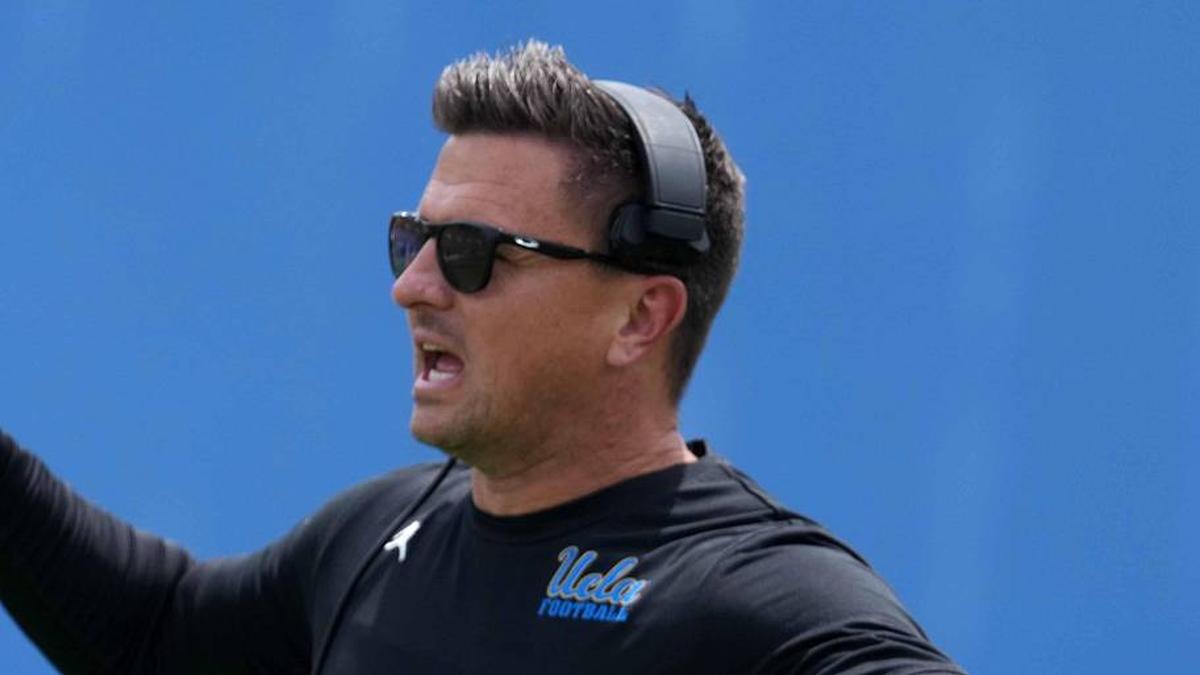  May 2, 2026; Pasadena, CA, USA; UCLA Bruins coach Bob Chesney reacts during the spring game at Rose Bowl. Mandatory Credit: Kirby Lee-Imagn Images | Kirby Lee-Imagn Images 