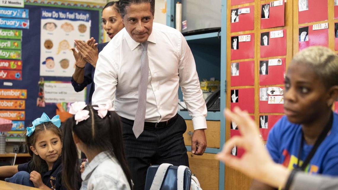 FBI raids LA superintendent Alberto Carvalho's home, district offices