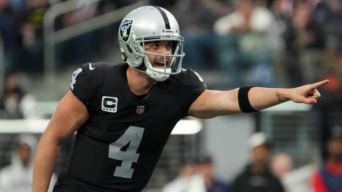  Dec 18, 2022; Paradise, Nevada, USA; Las Vegas Raiders quarterback Derek Carr (4) gestures against the New England Patriots in the first half at Allegiant Stadium. The Raiders defeated the Patriots 30-24. Mandatory Credit: Kirby Lee-USA TODAY Sports | USA TODAY Sports 