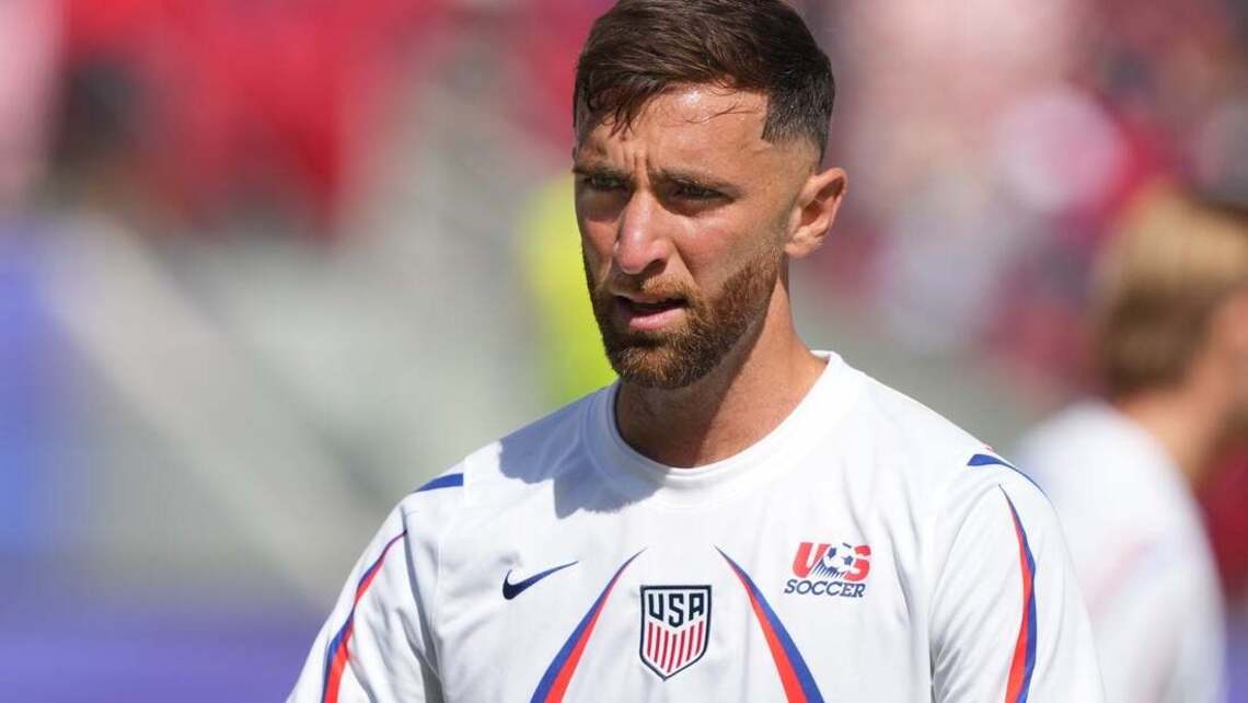 Report: Revolution re-signing USMNT goalkeeper Matt Turner 