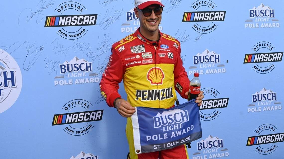 Joey Logano blazes to pole for Enjoy Illinois 300