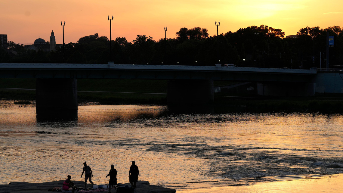 Hunters find body found in Great Miami River, sheriff's office says 