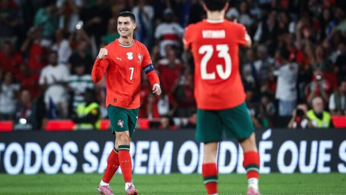 Fotografía de Rodrigo Antunes, en la que puede verse en una imagen de archivo del 14 de octubre de 2025 al internacional portugués Cristiano Ronaldo, durante un partido. EFE