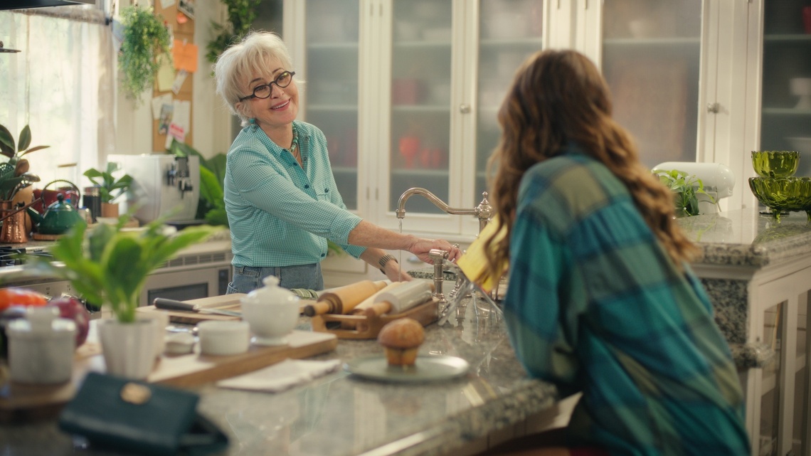 Annie Potts Challenges Bailee Madison in ‘40 Dates and 40 Nights': 1st Look 