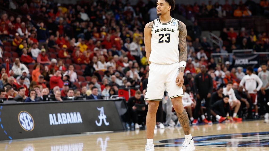 Elite frontcourts clash as No. 1 Michigan faces No. 6 Tennessee in Elite Eight 