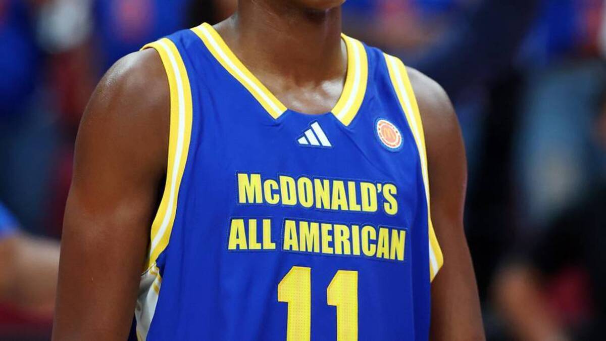  Mar 31, 2026; Glendale, AZ, USA; Christian Collins (11) during the McDonalds All American Boys Game at Desert Diamond Arena. | Mark J. Rebilas-Imagn Images 