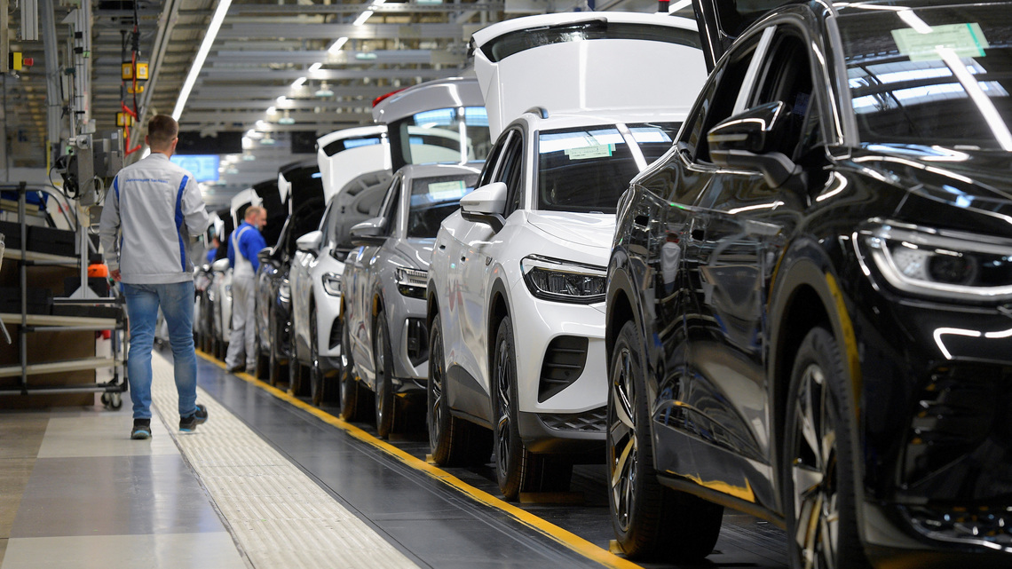 Factbox-Main points of Volkswagen's restructuring plan