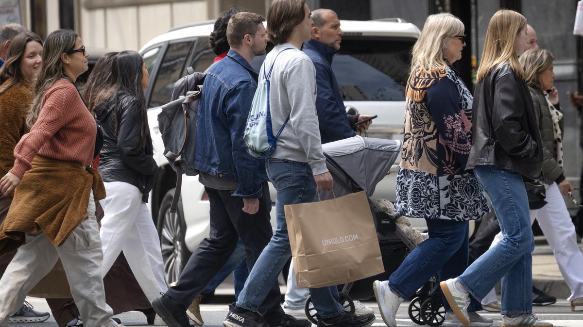 U.S. Economy Grew At 2 Percent During 1st Quarter Of 2026. People shop along the Magnificent Mile on April 30, 2026 in Chicago, Illinois. 
