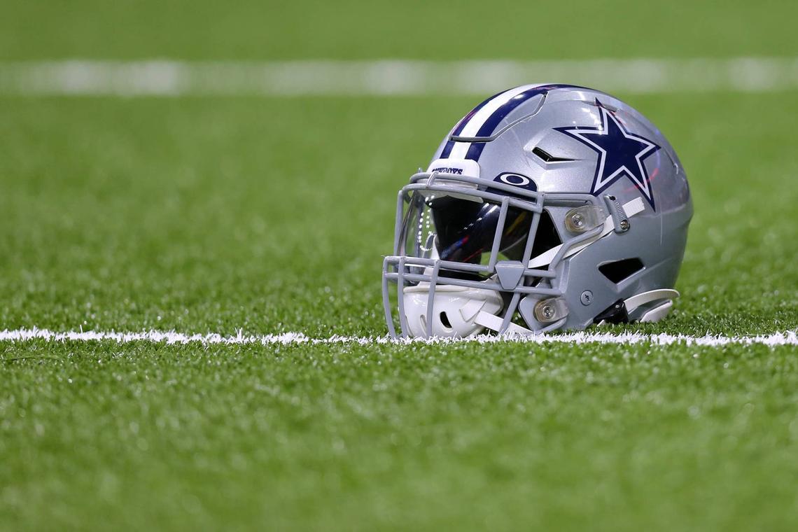  NEW ORLEANS, LOUISIANA - SEPTEMBER 29: A Dallas Cowboys helmet is pictured during a game against the New Orleans Saints at the Mercedes Benz Superdome on September 29, 2019 in New Orleans, Louisiana. (Photo by Jonathan Bachman/Getty Images) 