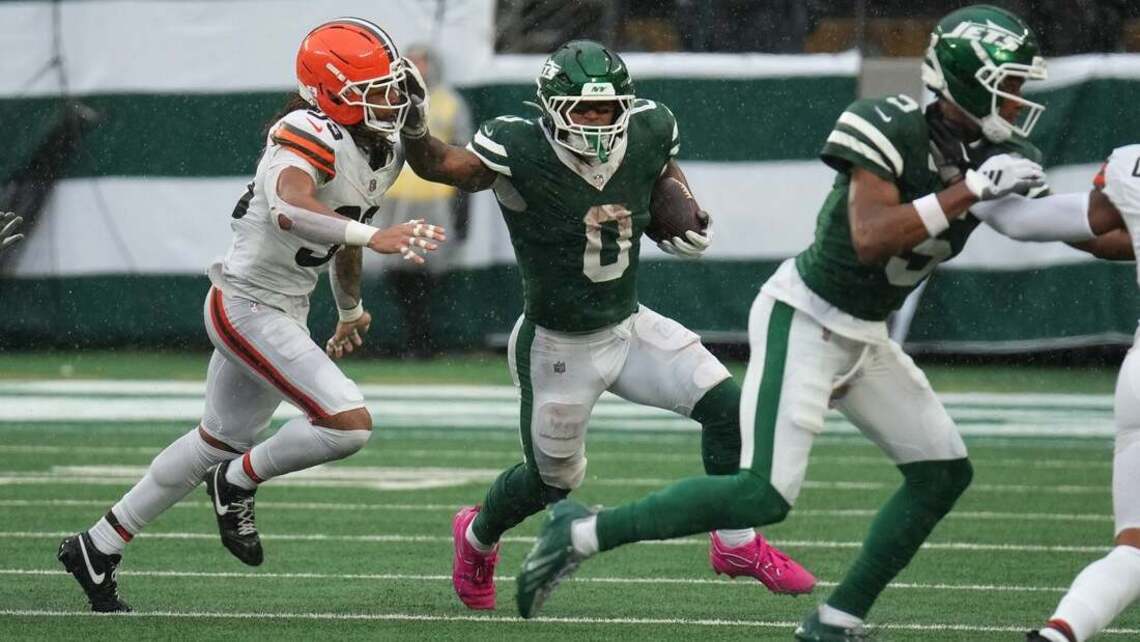 Jets beat sloppy Browns to snap 3-game skid 