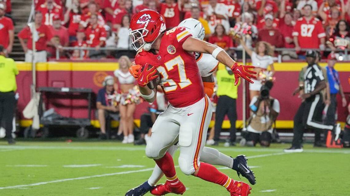 Fantasy Football Managers Should Hold Travis Kelce with Injuries to Chiefs Wide Receivers
