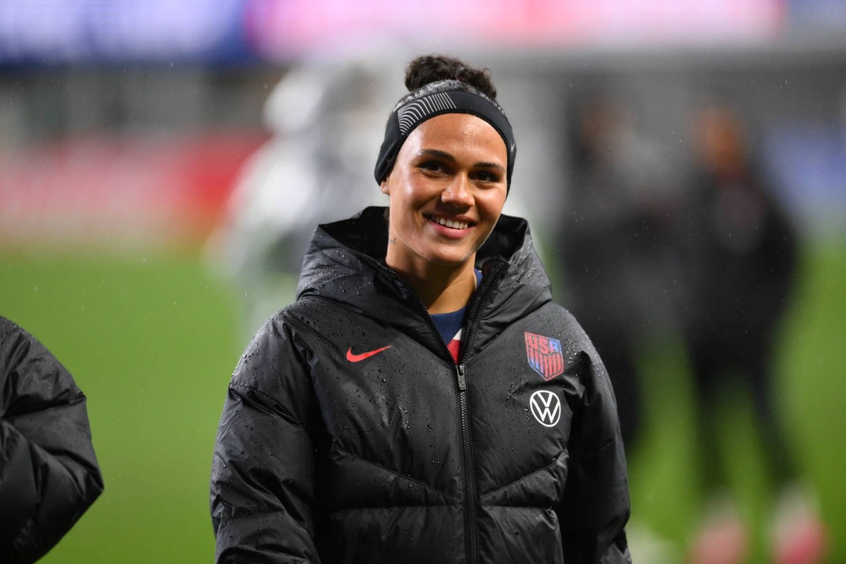  Apr 14, 2026; Seattle, WA, USA; United States forward Trinity Rodman (2) interacts with fans after the game against Japan during the second half at Lumen Field. Mandatory Credit: Steven Bisig-Imagn Images 