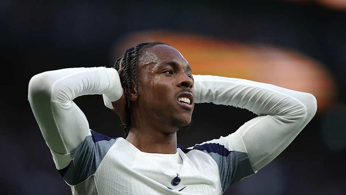 Spurs are not out of the woods just yet. | James Gill/Danehouse/Getty Images 