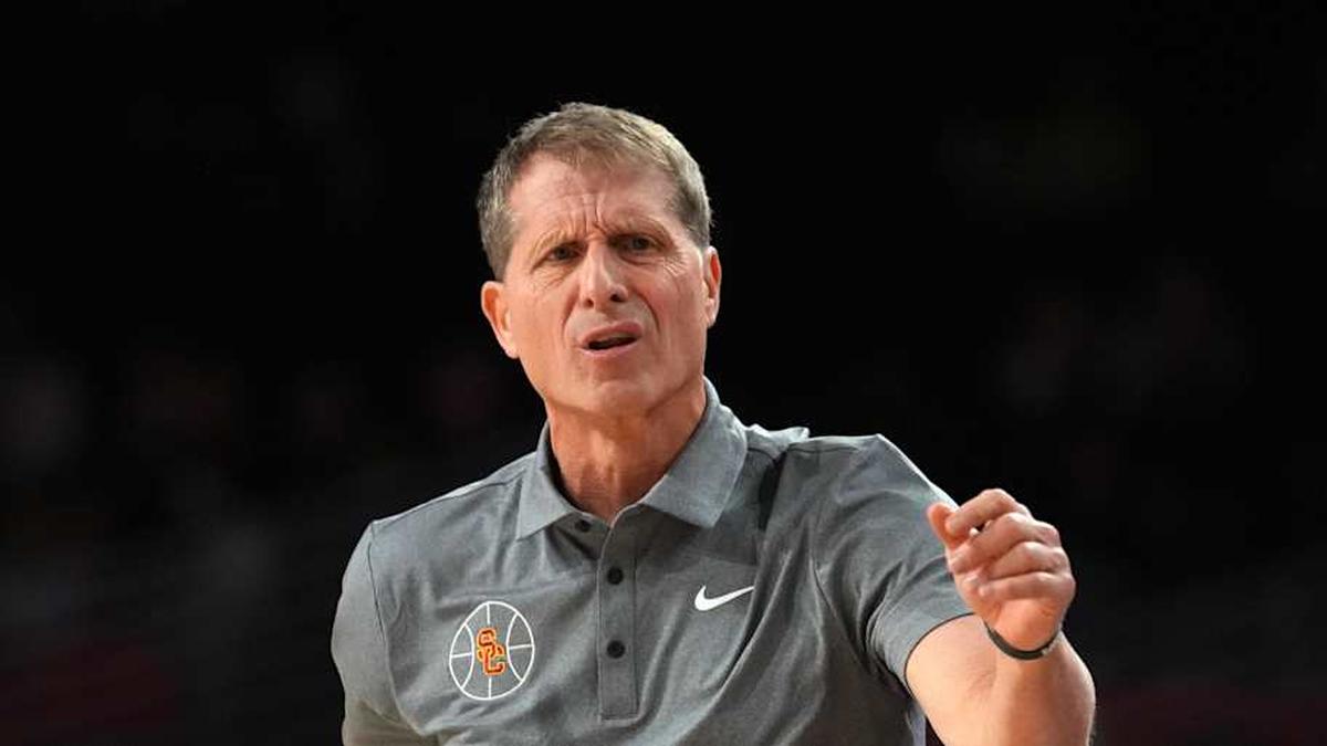  Feb 21, 2026; Los Angeles, California, USA; Southern California Trojans head coach Eric Musselman reacts against the Oregon Ducks in the second half at Galen Center. Mandatory Credit: Kirby Lee-Imagn Images | Kirby Lee-Imagn Images 