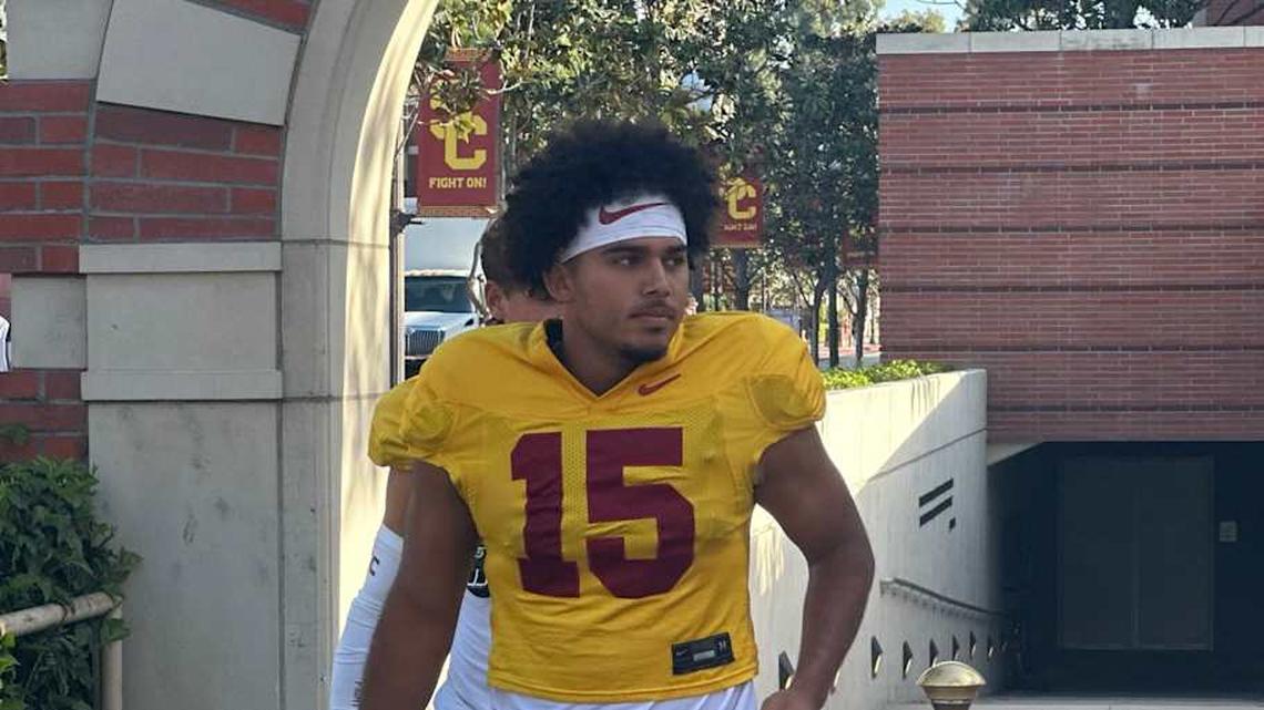  USC Trojans freshman quarterback Jonas Williams | USC Trojans on SI 
