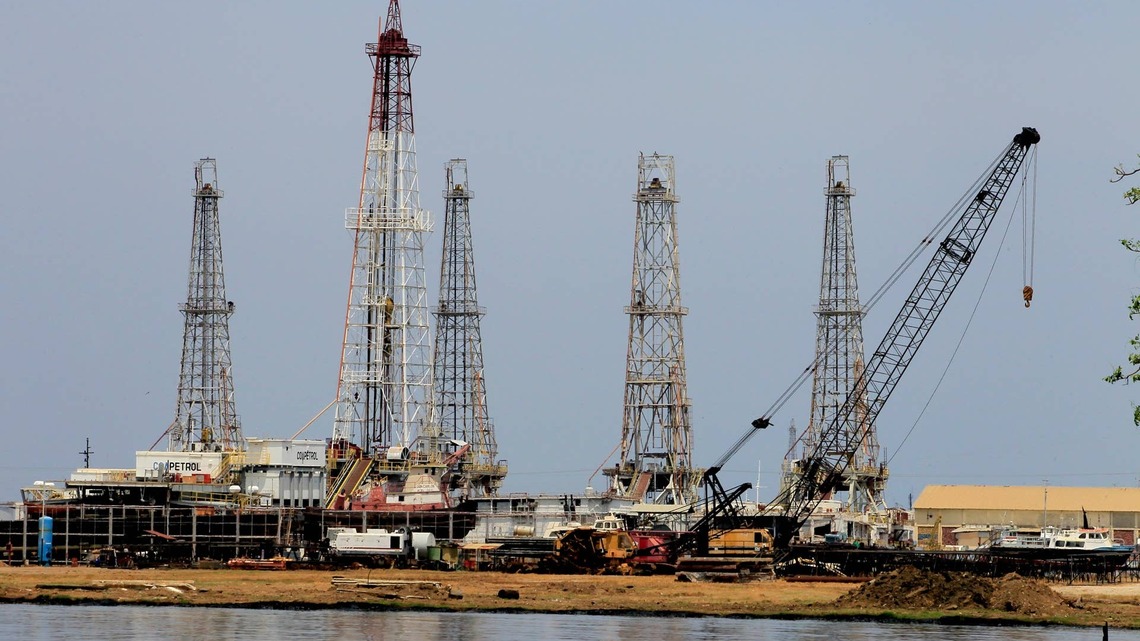 Trump sees U.S. leading Venezuela oil rebirth 