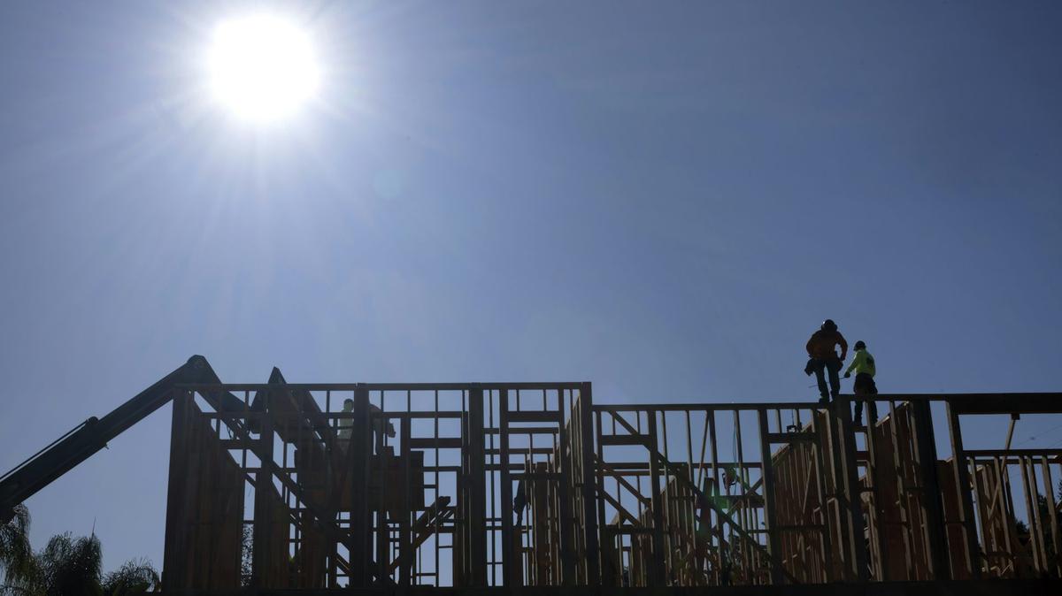 Despite the Trump administration's immigration crackdown, U.S.-born workers aren't seeing more jobs or higher wages, including in sectors with a high share of immigrant labor. 