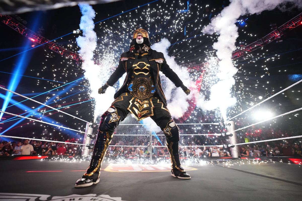  Penta will defend the Intercontinental Championship at Saturday Night's Main Event XLIV. Getty Images