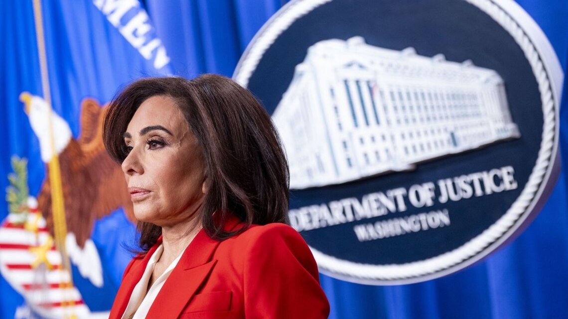 Trump urges Pirro to 're-visit' D.C. reflecting pool vandalism cases 