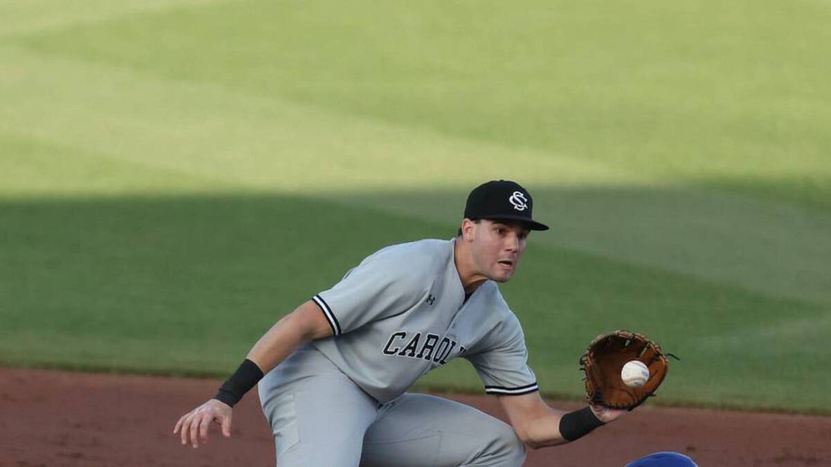 South Carolina infielder Will Craddock (9) tries for the tag on Florida infielder Brendan Lawson (11) at second during an NCAA baseball game at Condron Ballpark in Gainesville, FL on Friday, March 13, 2026. [Alan Youngblood/Gainesville Sun] | Alan Youngblood/Gainesville Sun / USA TODAY NETWORK via Imagn Images 