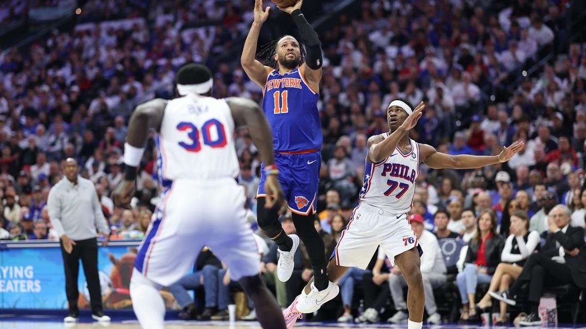 Knicks chase sweep of 76ers as conference finals beckon 
