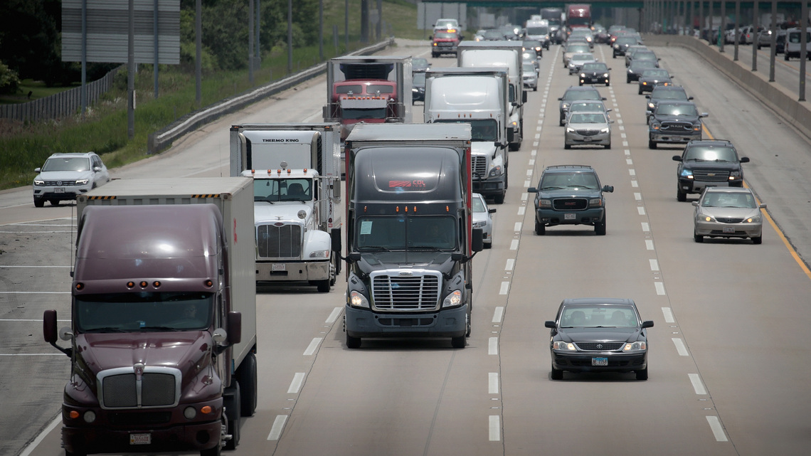 Nation's truckers on the brink with 221 bankruptcies this year