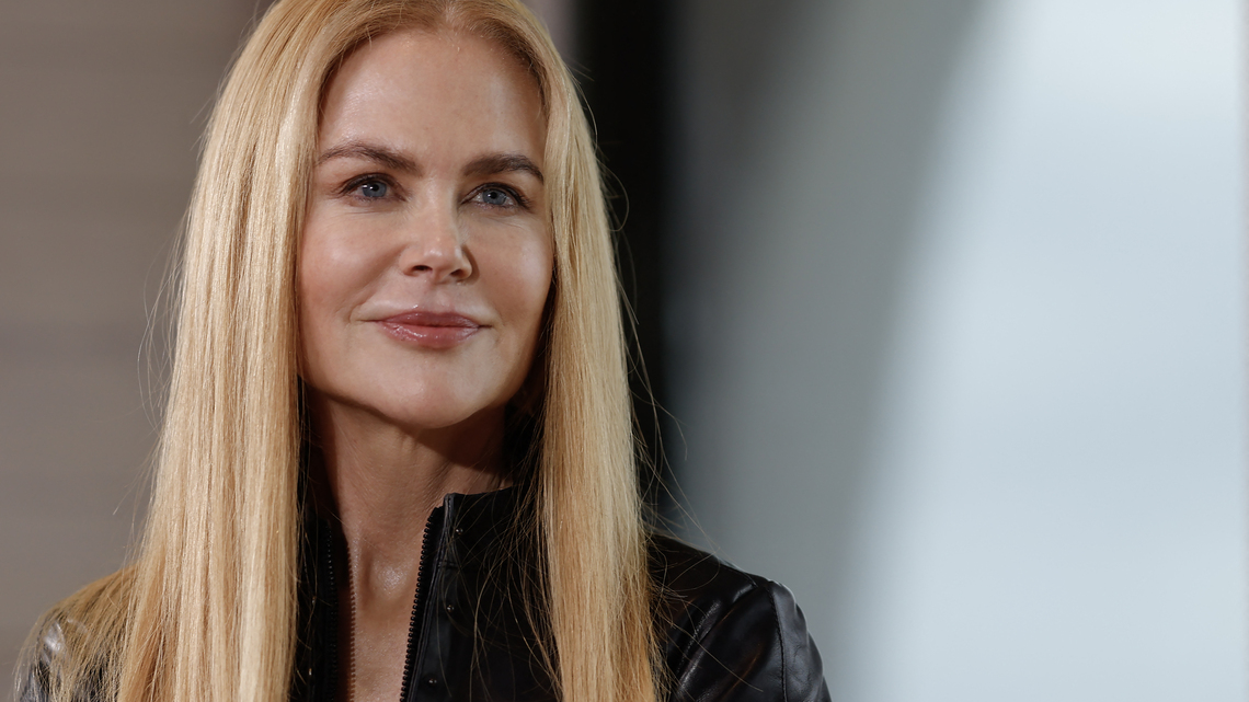 Nicole Kidman Wore This Very Autumnal Dress Color That We're Copying ASAP 