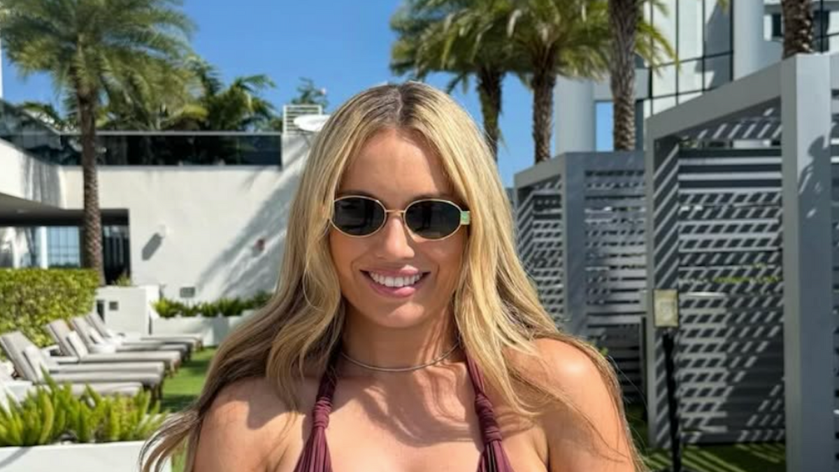 U.S. Tennis Star Danielle Collins Caused Stir With Swimsuit Photo