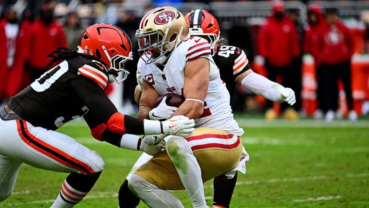  Nov 30, 2025; Cleveland, Ohio, USA; San Francisco 49ers fullback Kyle Juszczyk (44) makes a catch during the second half against the Cleveland Browns at Huntington Bank Field. Mandatory Credit: Ken Blaze-Imagn Images | IMAGN IMAGES via Reuters Connect 