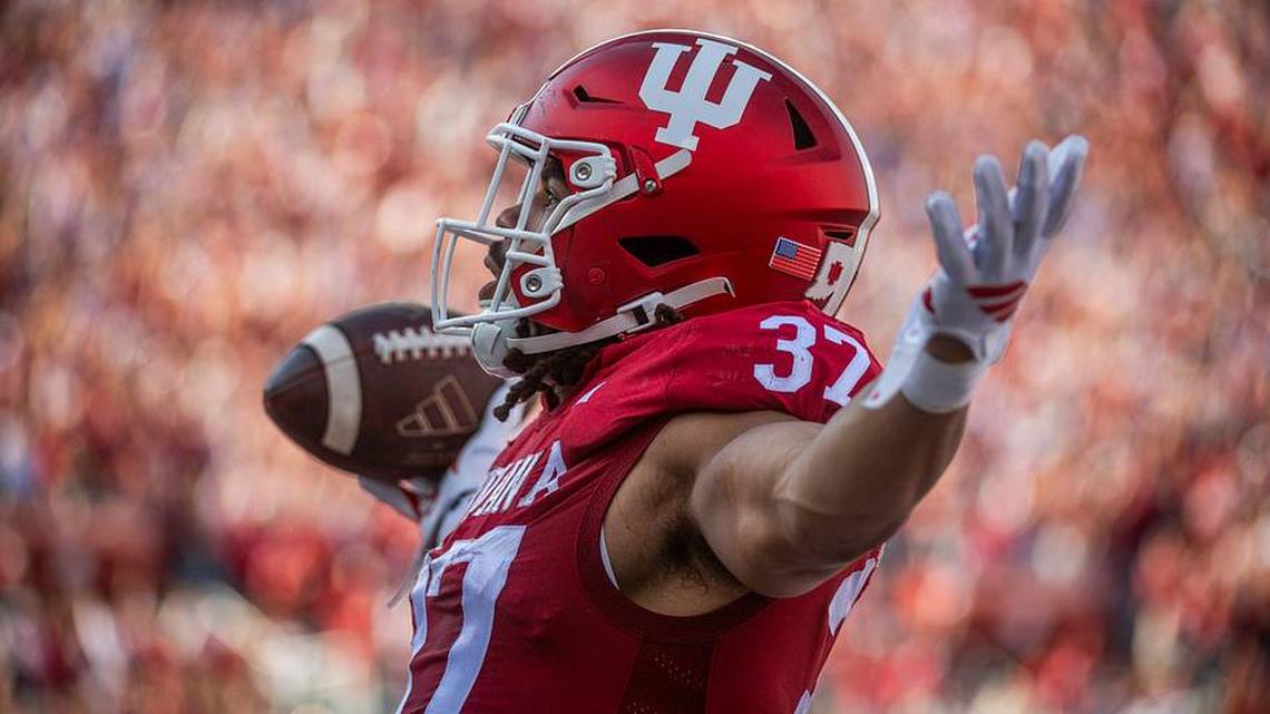 Robert Tonyan Signing Brings Concern for Steelers Rookie