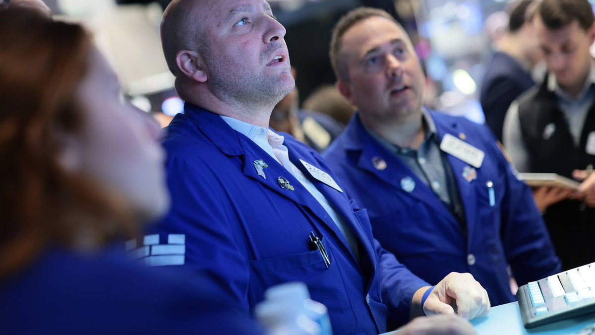 Stock Market Today: Dow Futures Gain; Oil Sinks Below $100