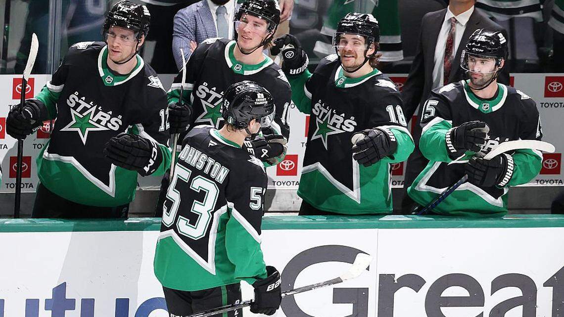 Wyatt Johnston tallies twice as Stars level series vs. Wild 