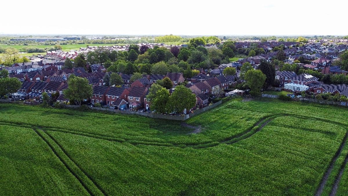 A drone view looking towards Ashton-in-Makerfield, Greater Manchester as British Labour lawmaker Josh Simons has resigned as MP for Makerfield in a move designed to give Greater Manchester Mayor Andy Burnham a chance to return to parliament and challenge Prime Minister Keir Starmer, in Greater Manchester, Britain, May 15, 2026. REUTERS/Sophie Royle