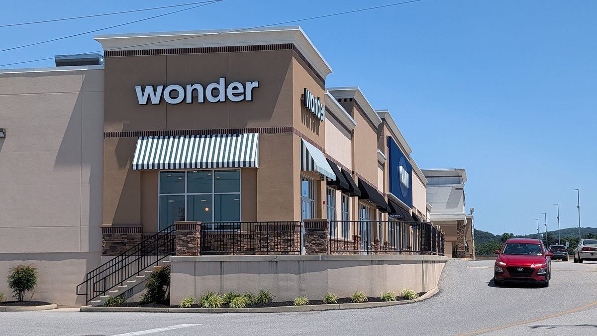 Celebrity chef-inspired meals coming to a new food hall in York County